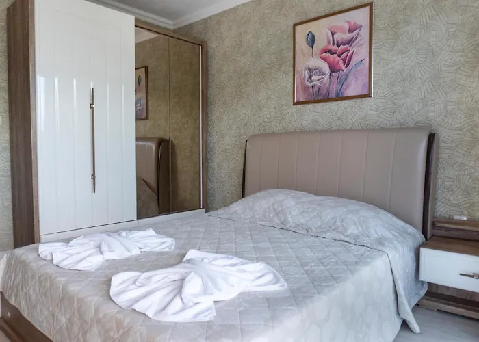 Deluxe Apartments Gallery 2